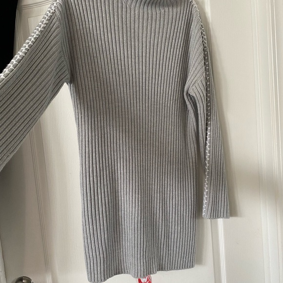 Derek Heart Gray Ribbed Sweater Dress - Picture 4 of 4